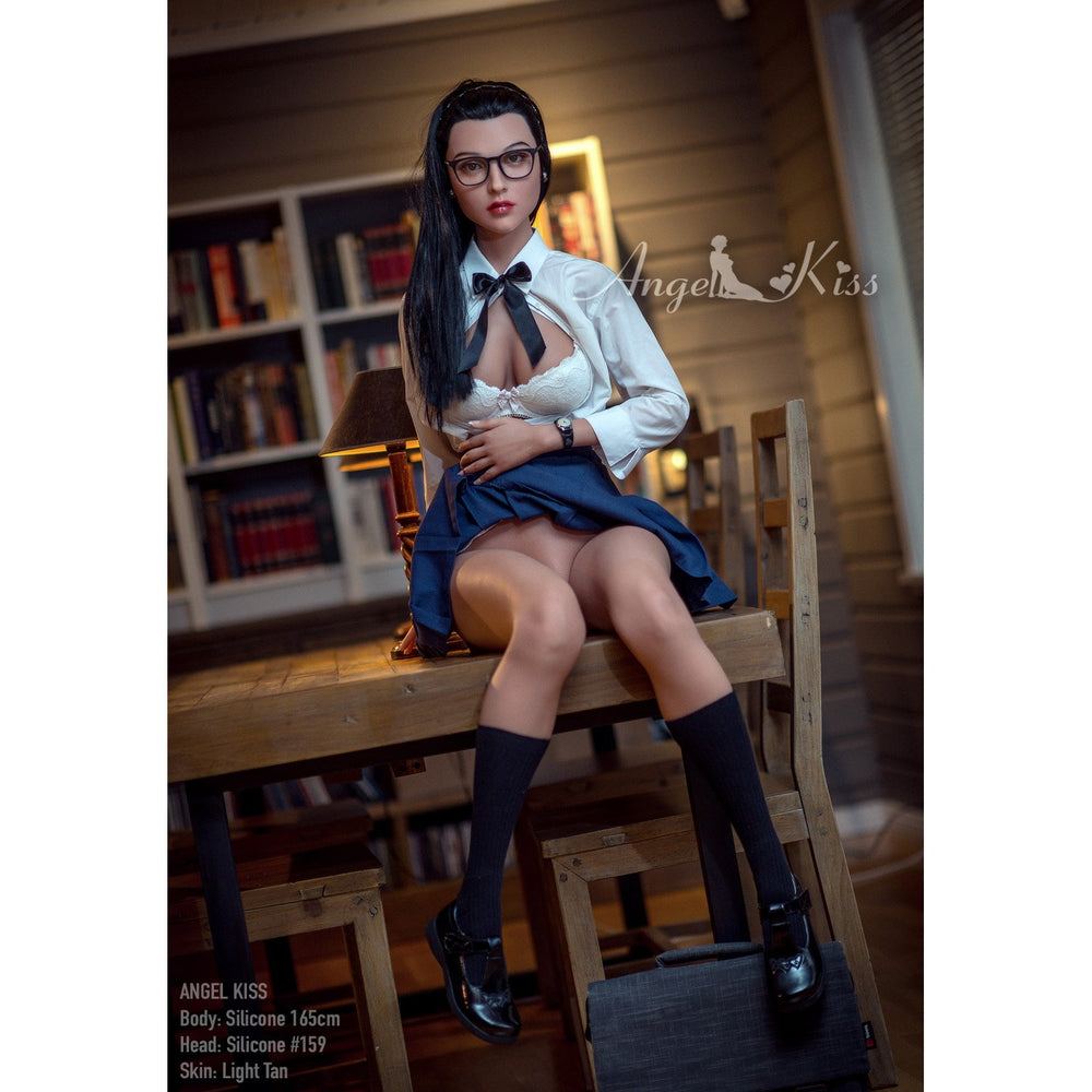 ANGEL KISS - Malika 165 cm (Silicone)